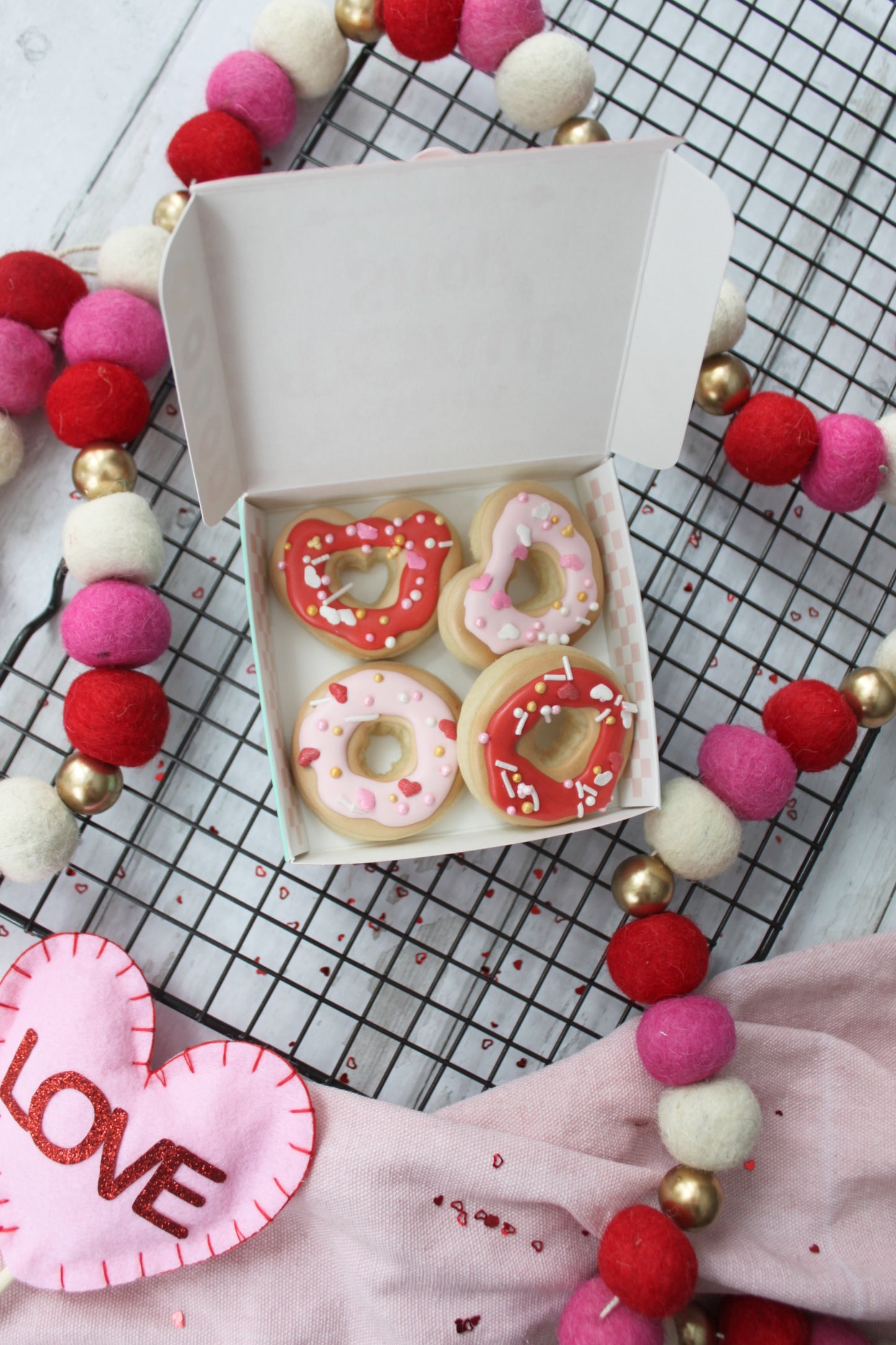 Cupid's Donut Shop Mini "Donut" Box