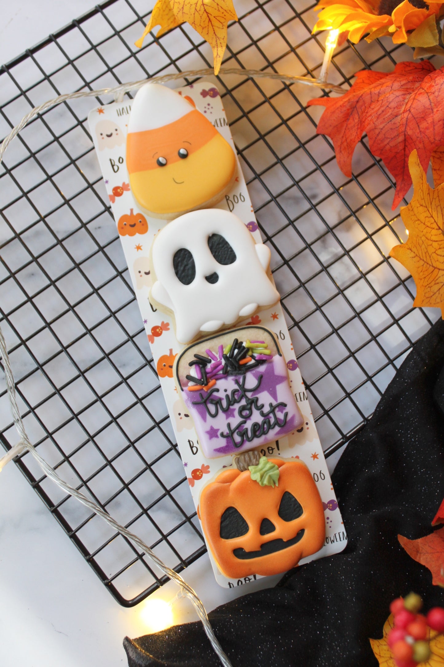 Classic Trick or Treat Mini Sleeve